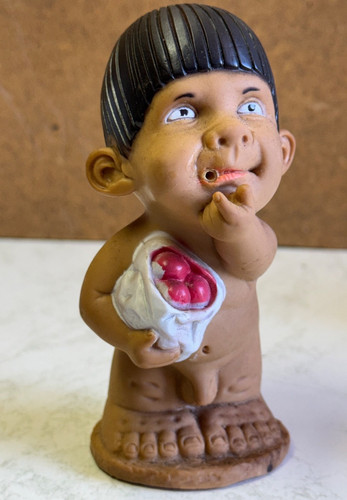 Joimy statuina impertinente - joimy,