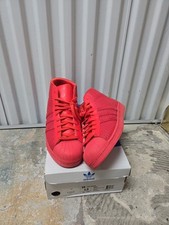 Adidas modello Pro 