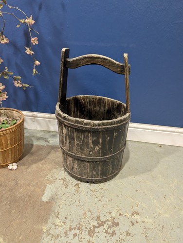 Antique primitive wooden - antique, well