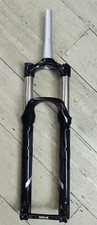 Rock Shox Sector TK argento. Air 130 mm sterzo da viaggio, asse passante conico 185 mm. 