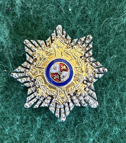Distintivo spilla pin - pin, ordine