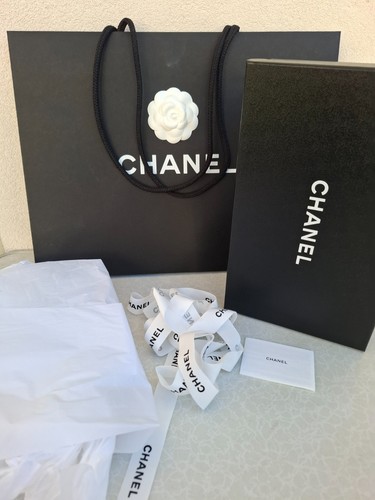 Authentic chanel black - chanel,