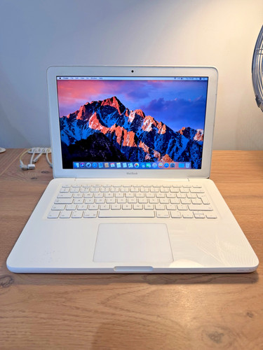 Apple macbook a1342 - macbook, |