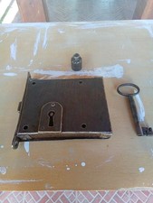 ANTICA SERRATURA SCATOLATA IN