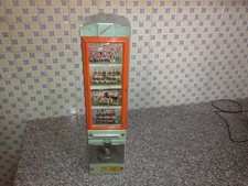 DISTRIBUTORE DISPENSER