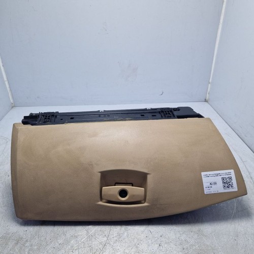 Cassetto vano portaoggetti