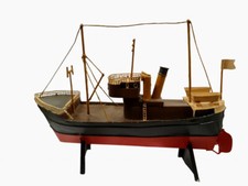 Barca Peschereccio In Latta