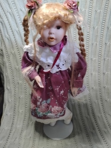 Bambola porcellana capelli - 17",