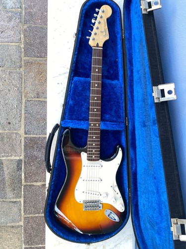 Fender stratocaster made - made, in