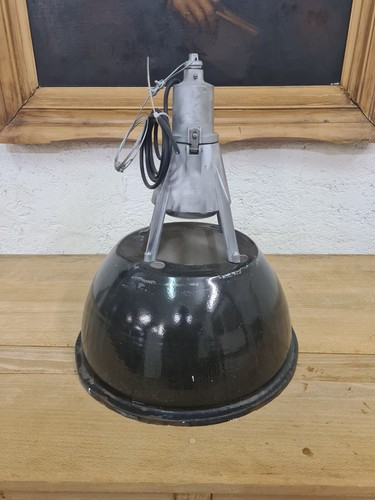 Grande lampada industriale - grande,