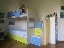 Cameretta Bimbi con soppalco e