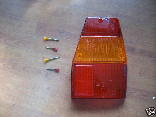 Plastica fanale posteriore - plastica,