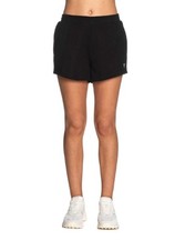 BERMUDA DONNA GUESS
