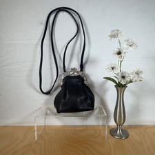 Borsa a tracolla in pelle nera