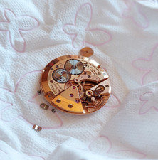 Movement Omega 600 ( Like New