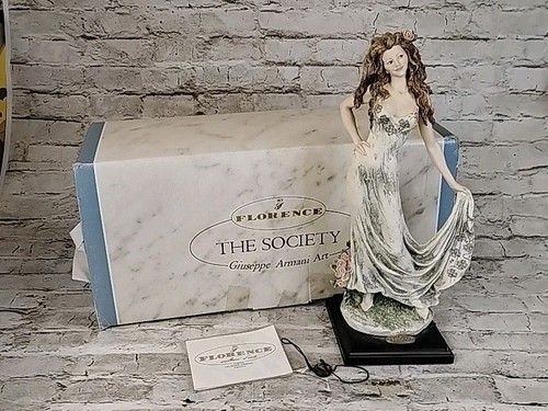 Giuseppe armani lady sculpture - giuseppe,