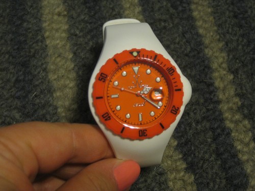 Orologio giocattolo bianco - orologio,