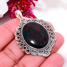 Pietra di sangue / eliotropo -