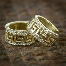 Orecchini a cerchio huggie