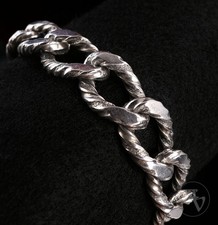 Bracciale corazzato massiccio