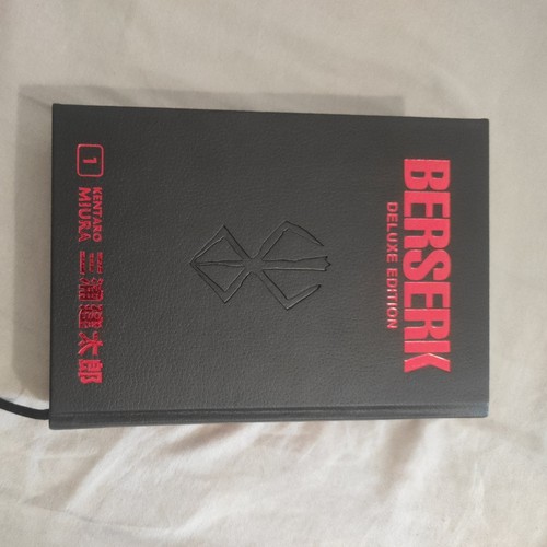 Berserk deluxe - deluxe, (vol.