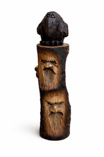 Statua totem in legno