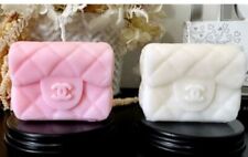 set 2 Candele Borsa Chanel Con Logo In Argento O In oro