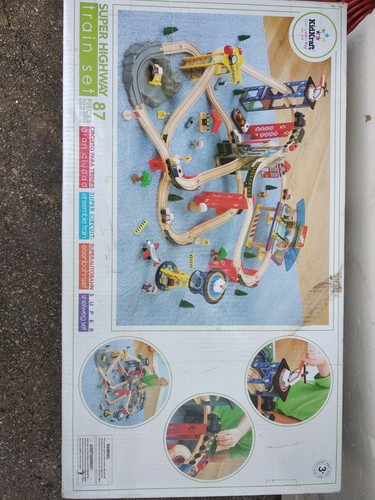 Kidkraft super highway train - highway,