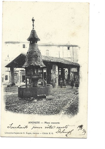 Anduze place couverte - anduze,