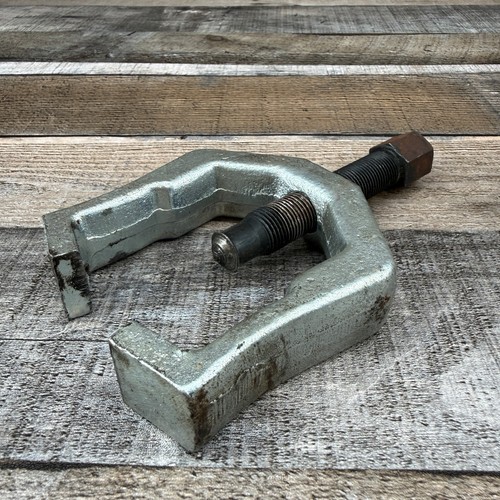 Pitman arm puller tool - puller,