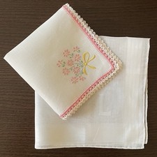 2 FAZZOLETTI donna vintage anni ‘80 iniziale L e ricamo di fiori