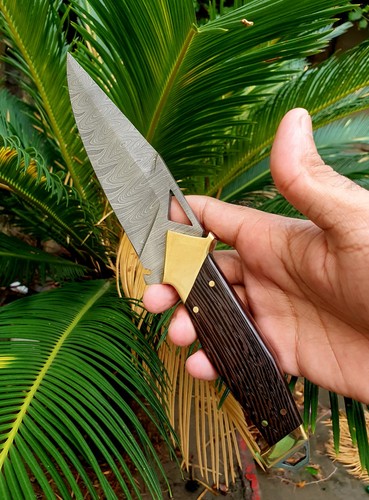 Coltello acciaio damascato - in,