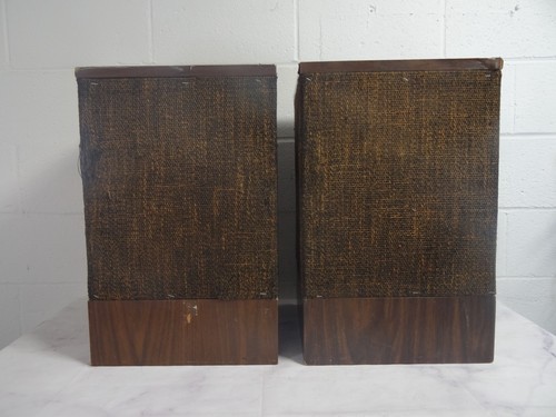 Vintage pair bose - of,