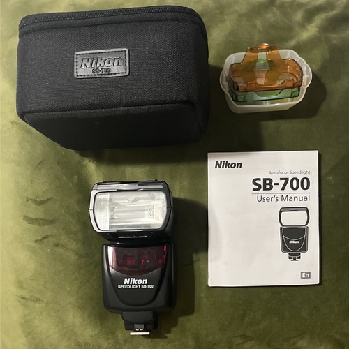 Nikon 700 flash - sb-700,