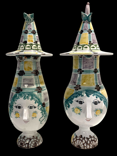 Coppia brocche statuine