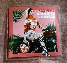 KATY PERRY - HARLEYS IN HAWAII