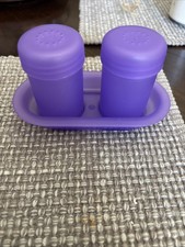 Shaker sale e pepe viola con