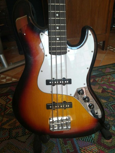 Basso elettrico corde - basso, 4