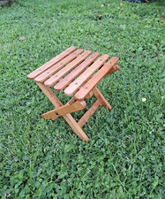 Piccolo Sgabello da bambino richiudibile in legno vintage anni 50.