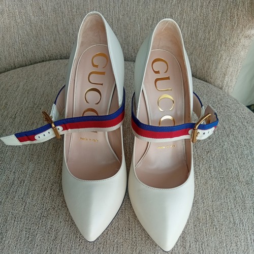Scarpe con tacco alto stiletto