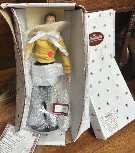 Star trek captain - trek, doll