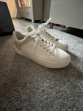 scarpe pull and bear