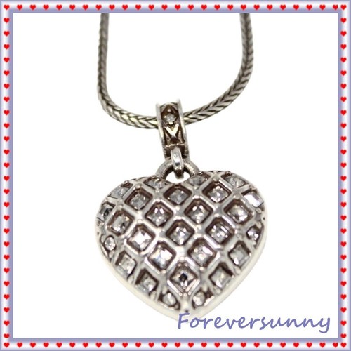 Collana con ciondolo - , in