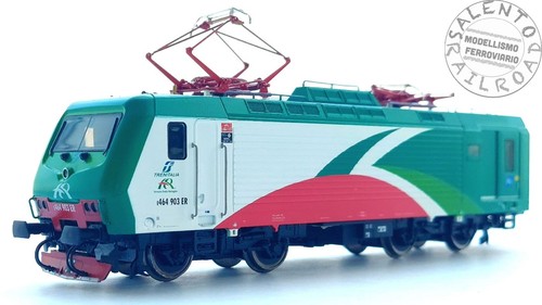 Vitrains 2011x locomotiva e464 - locomotiva,