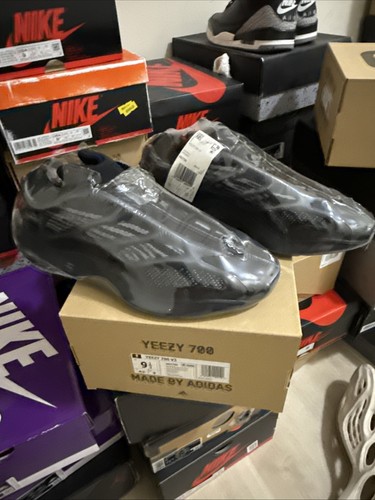 Adidas yeezy 700 - yeezy,