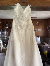 Brand New Wedding Dress Mori