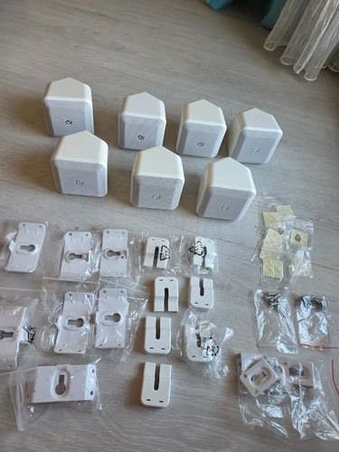 Pieces cube satellites - 7,