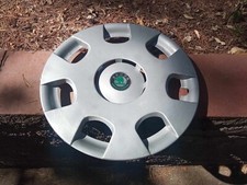 1 CUP WHEEL COVERS STUD wheel