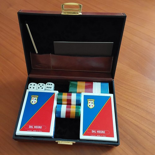 Elegante cofanetto con carte