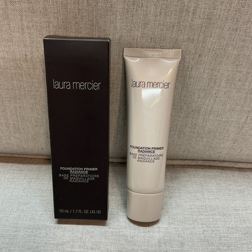 Laura mercier foundation - laura,